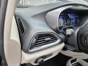 Chrysler Pacifica II 3.6 V6 291KM 2022 chrysler pacifica TOURING L V6 3.6l 291KM * F.VAT23% * Pedantyczny stan, zdjęcie 4