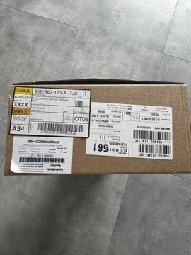 LOKETNÍ OPĚRKA DRŽÁTKO DRŽÁK DVEŘE PORSCHE MACAN BEZ LUXOR LEVÝ