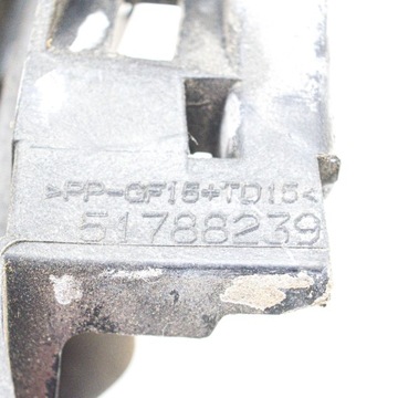 51788239 PRAVÝ VÝZTUHA ZADNÍHO NÁRAZNÍKU FIAT BRAVO II 198