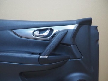 ОБИВКА ДВЕРИ ПЕРЕДНЕЙ ЛЕВОЙ NISSAN QASHQAI II J11