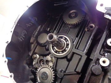 Двигатель Triumph Tiger 955 Нижний двигатель