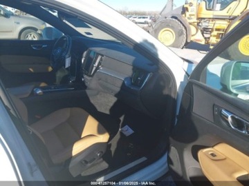 Volvo XC60 II Crossover T5 250KM 2020 Volvo XC 60 T5 Momentum 2020 2.0l 2.0 Benzyna 250KM, zdjęcie 8