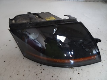 LAMPA PRAWY PRZÓD AUDI TT