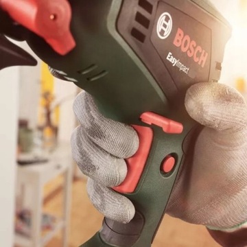 УДАРНАЯ ДРЕЛЬ МОЩНОСТЬЮ 600 ВТ BOSCH EASYIMPACT, НАБОР СВЕРЛ, 109 ЭЛЕМЕНТОВ