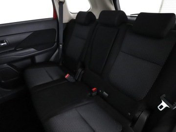 Mitsubishi Outlander III SUV Facelifting 2017 2.0 150KM 2017 Mitsubishi Outlander niski przebieg kamera grzane, zdjęcie 16