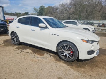 Maserati Levante 2017 Maserati Levante Luxury 2017 3.0 Benzyna 345KM, zdjęcie 4