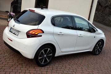 Peugeot 208 I Hatchback 5d Facelifting 1.2 PureTech 82KM 2018 Peugeot 208 I TECH EDITION 1.2MPI 83KM *BOGATA* Piękna Wersja! Jedyna TAKA!, zdjęcie 14