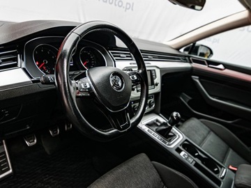 Volkswagen Passat B8 Variant 1.8 TSI BlueMotion Technology 180KM 2015 VOLKSWAGEN Passat 1.8 TSI Combi 180KM 2015, zdjęcie 8