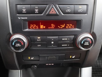 Kia Sorento II SUV 2.2 CRDi 197KM 2011 Kia Sorento 2.2 CRDi, Salon Polska, Serwis ASO, zdjęcie 12