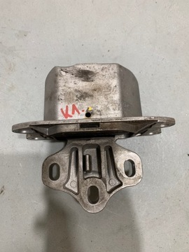 BMW 1 F40 ULOŽENÍ PŘEVODOVKY ŘAZENÍ 6853453