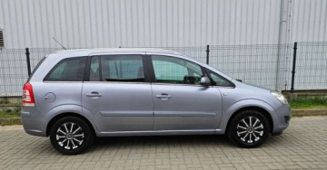 Opel Zafira B 1.8 ECOTEC 140KM 2009 Opel Zafira 1.8 140ps. Benzyna 7-0sob 1.8 Benzyna 140KM, zdjęcie 14