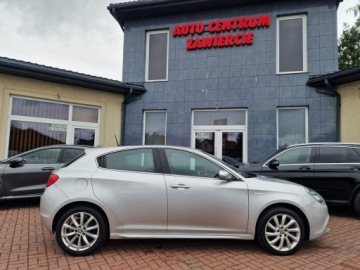 Alfa Romeo Giulietta Nuova II Hatchback 5d 1.4 TB 16v Mair 170KM 2012 Alfa Romeo Giulietta Skóry Ledy Navi, zdjęcie 12