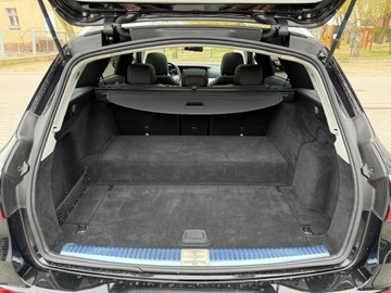 Mercedes Klasa E W213 Kombi Plug-in Facelifting 2.0 E300de 306KM 2022 Mercedes E 300 e Hybryda 50km na prądzie 2022, zdjęcie 29
