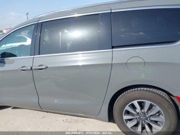 Chrysler Pacifica II 2021 Chrysler Pacifica Hybrid Touring L, 2021r., 3.6L 3.6 Hybryda 260KM, zdjęcie 7