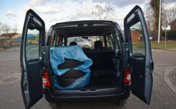 Citroen Berlingo II Combi 1.6 HDI 75KM 2010 Citroen Berlingo 1.6D Klima 2 KPL KOL Bez Korozji Sprowadzony Oplacony, zdjęcie 21