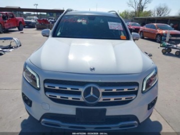 Mercedes GLB 2021 Mercedes-Benz GLB 250 2021 2.0 Benzyna 221KM, zdjęcie 7
