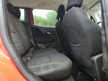 Jeep Renegade 2021 Jeep Renegade Latitude 2021 2.4l 2.4 Benzyna 180KM, zdjęcie 11