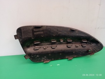 РЕШЕТКА БАМПЕРА ПЕРЕДНЯЯ ЛЕВАЯ ХРОМ MERCEDES W246 LIFT A2468852722