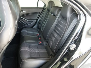 Mercedes Klasa A W176 Hatchback 5d Facelifting 180 122KM 2017 Mercedes A 180 1.6 Ben.122KM/Automat/Salon, zdjęcie 16