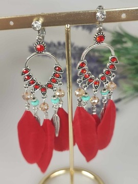 Зажимы с длинными свисающими серебряными перьями красного цвета в стиле бохо c91