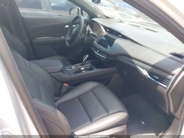 Cadillac 2022 Cadillac XT4 Sport 2022 2.0l 2.0 Benzyna 235KM, zdjęcie 9