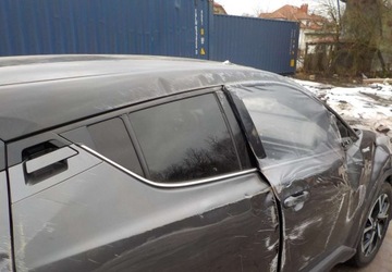 Toyota C-HR I Crossover 1.8 Hybrid 122KM 2019 Toyota C-HR Okazja 1.8 Hybryda 122KM, zdjęcie 15