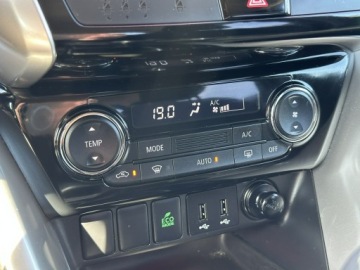 Mitsubishi Eclipse Cross SUV 1.5 T 163KM 2019 Mitsubishi Eclipse Cross Kamera, Grzane fotele Hak, zdjęcie 25