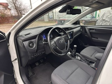 Toyota Corolla XI Sedan Facelifting 1,6 Valvematic 132KM 2017 Toyota Corolla 1.6 benzyna/Biała perła/Kamera, zdjęcie 12