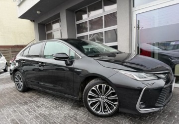 Toyota Corolla XII Sedan 1.8 Hybrid 122KM 2019 Toyota Corolla Style Tech, Salon Polska. Czujniki Kamera, Serwis ASO 1.8