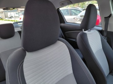 Toyota Yaris III 2018 Toyota Yaris Hybryda Automat Navi Radar Asystent 1.5 Hybryda 73KM, zdjęcie 13