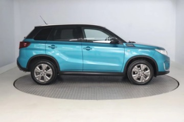 Suzuki Vitara III SUV Facelifting 1.0 BoosterJet 111KM 2019 Suzuki Vitara 1.0 BoosterJet, Salon Polska, zdjęcie 5