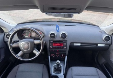Audi A3 8P Hatchback 3d 1.4 TFSI 125KM 2010 Audi A3 Sportback 1.4B 125Ps Ledy Bixenon Klimatyzacja BEZWYPADKOWA 1 Wlas, zdjęcie 4