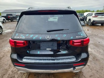 Mercedes GLB 2024 Mercedes-Benz GLB 250 4matic 2024 2.0 Benzyna 221KM, zdjęcie 2