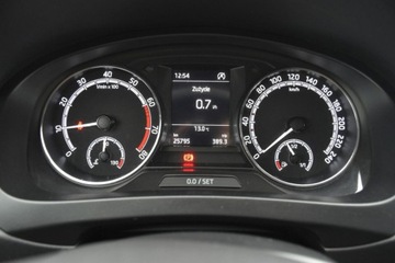 Skoda Rapid II Liftback Facelifting 1.0 TSI 110KM 2017 Skoda RAPID SalonPL 1.0 TSI 110KM AmbitionAudio Klimatyzacja Alu 15 Dealer, zdjęcie 12