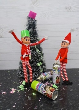 ELF ŚWIĄTECZNY KRASNAL OZDOBNY NA ŚWIĘTA CZERWONY POMOCNIK MIKOŁAJA 30 CM