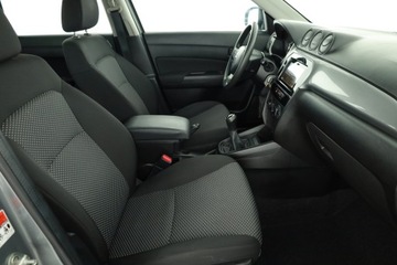 Suzuki Vitara III SUV 1.6 VVT 120KM 2017 Suzuki Vitara 1.6 VVT, Salon Polska, Serwis ASO, zdjęcie 6