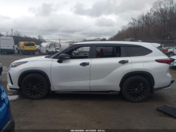 Toyota Highlander III 2023 Toyota Highlander XSE 2023 2.4 Benzyna 265KM, zdjęcie 1