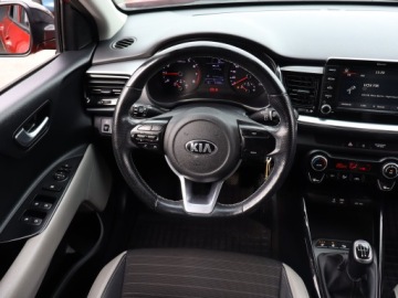 Kia Stonic I Crossover 1.0 T-GDI 100KM 2020 Kia Stonic 1.0 T-GDI, Salon Polska, Serwis ASO, zdjęcie 6