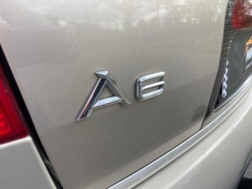 Audi A6 C5 Sedan 2.4 V6 165KM 1999 Audi A6 Limousine 2.4 V6 Bezwypadkowa Czujniki Parkowania Manual Klimatoni, zdjęcie 9