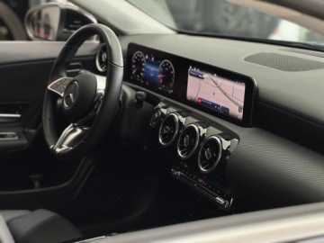 Mercedes CLA C118/X118 Coupe Facelifting 1.3 200 163KM 2024 Mercedes-Benz CLA 200 7G-DCT / Kamera cofania / Ca, zdjęcie 36