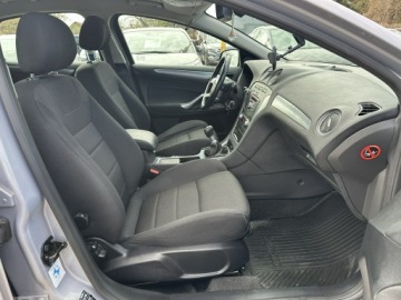 Ford Mondeo IV Hatchback 2.0 Duratorq TDCi DPF 140KM 2011 Ford Mondeo Manual/Xenon + LED/Salon PL/Zamiana, zdjęcie 19