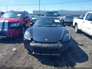 Porsche Cayman 718 Coupe GTS 2.5 365KM 2018 Porsche Cayman 2018 PORSCHE 718 CAYMAN GTS 2.5 Benzyna 365KM, zdjęcie 8