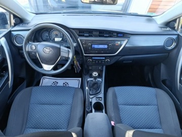 Toyota Auris II Hatchback 5d Dual VVT-i 100 99KM 2013 Toyota Auris Bezwypadkowa, tylko 17000 km, zdjęcie 4