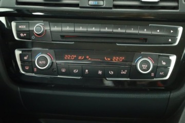 BMW Seria 3 F30-F31-F34 Limuzyna Facelifting 2.0 318d 150KM 2016 BMW 3GT 318d GT, Automat, Skóra, Navi, Xenon, zdjęcie 10