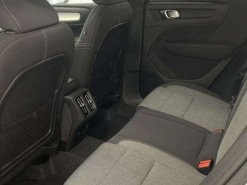 Volvo XC40 Crossover Facelifting 2.0 B3 163KM 2025 VOLVO XC40 B3 Core Suv 2.0 (163KM) 2025, zdjęcie 15