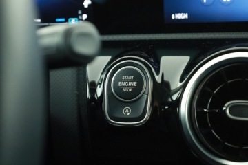 Mercedes CLA C118/X118 Shooting Brake Facelifting 1.3 180 136KM 2024 Mercedes CLA 180, Salon Polska, 1. Właściciel, zdjęcie 16