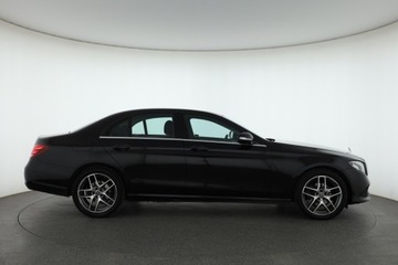 Mercedes Klasa E W213 Limuzyna 2.0 220d 194KM 2017 Mercedes E E 220 d, Salon Polska, 191 KM, Automat, zdjęcie 5