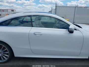 Mercedes Klasa E W213 2022 Mercedes-Benz Klasa E 2022r, E 450, 3.0L 3.0 Benzyna 362KM, zdjęcie 4