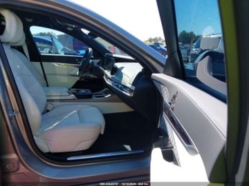 BMW Seria 7 G70 2023 BMW Seria 7 740i, 2023r., 3.0L 3.0 Benzyna 375KM, zdjęcie 8