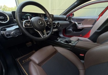 Mercedes Klasa A W177/V177 Hatchback 1.5 180d 116KM 2018 Mercedes-Benz Klasa A kamera 180d NAVI gwarancja LED ZAREJESTROWANY, zdjęcie 13